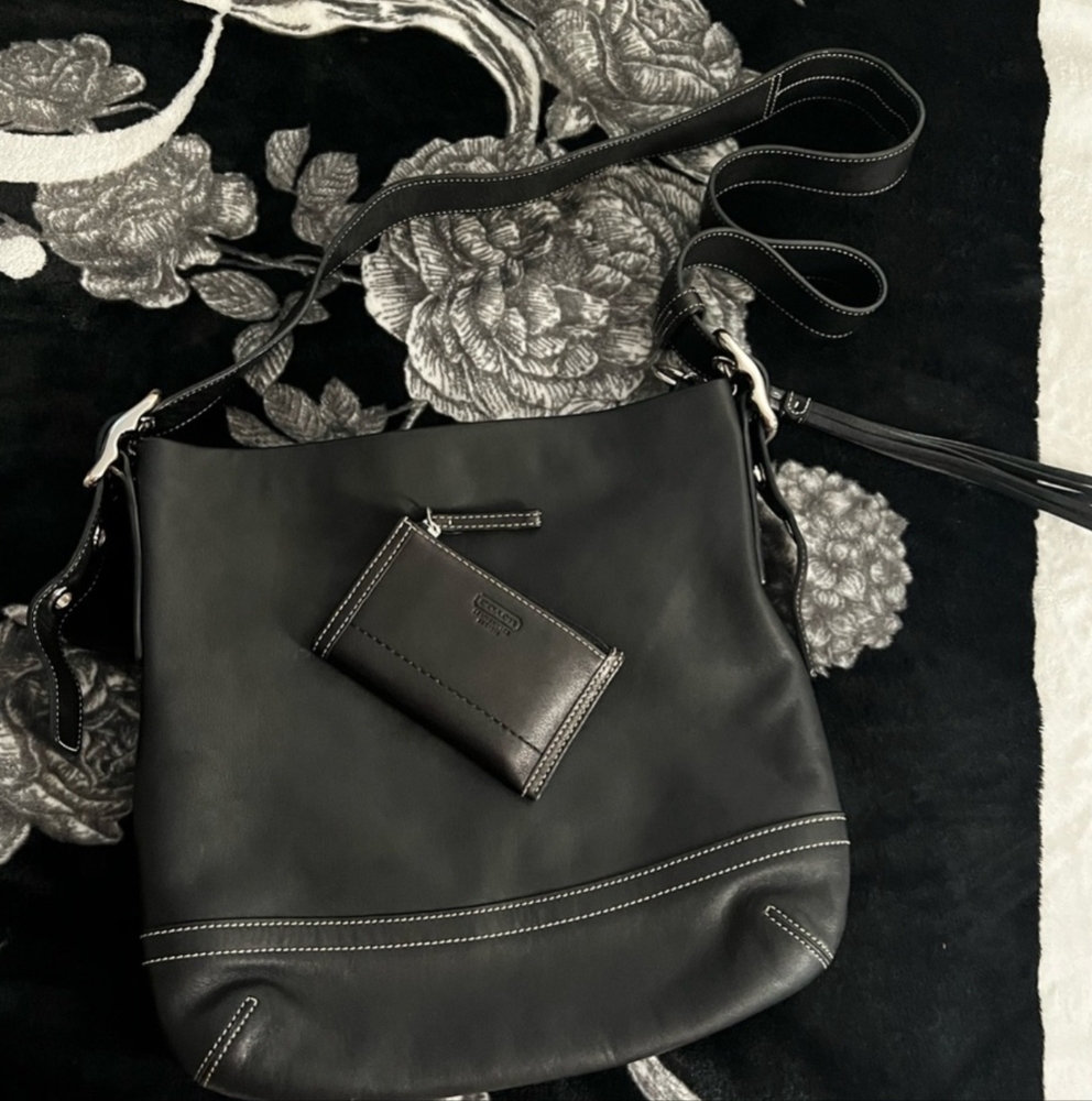 Coach 2004  Soho  Leather Crossbody Bag and Card Holder Set. No Callouts